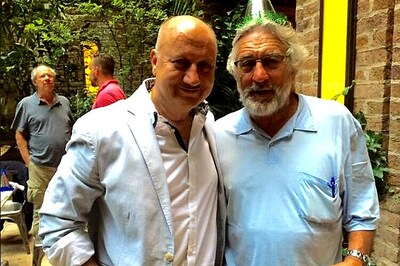 Anupam Kher parties with Robert De Niro and Bradley Cooper