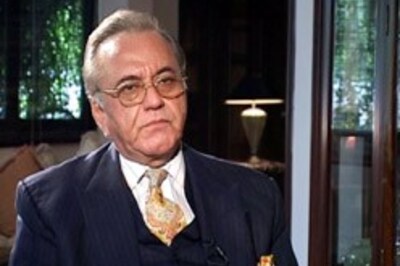 Kasuri hints Musharraf may visit India