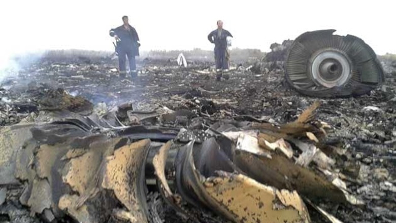 MH17: Planes with Ukraine bodies arrive in Netherlands