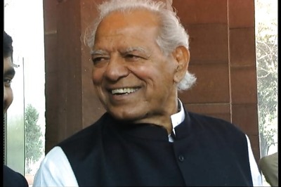 Dara Singh still critical, undergoes dialysis