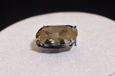 World's largest blue diamond on show in museum