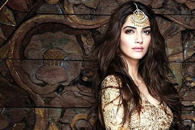 Sonam Kapoor Meets Stan Lee in Hollywood