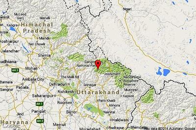 Two highways leading to Kedarnath, Badrinath blocked due to fresh snowfall