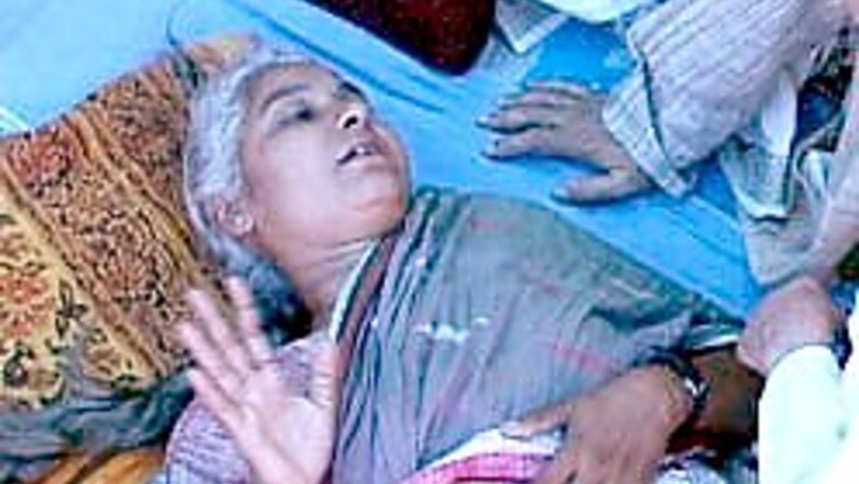 Medha refuses to give up on Day 8