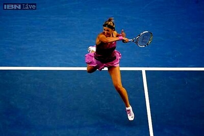 Victoria Azarenka easily into 4th round at Australian Open