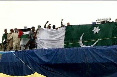 J&K: Protest in Nowhatta after Friday prayers, flags of Pakistan, LeT and Islamic State raised