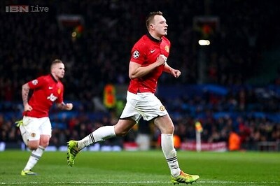 Manchester United beat Shakhtar 1-0 to top Group A in Champions League