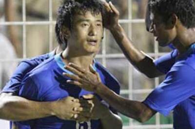 Let's win Nehru Cup for Bhaichung, says Sunil Chhetri