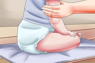 How to Identify and Change a Soiled Diaper