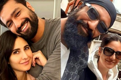  Are Katrina Kaif, Vicky Kaushal Secretly Vacationing In London ? Photo Of Couple Posing With Fan Goes Viral