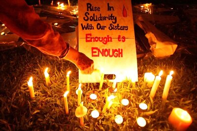 Public Outcry in Pakistan After Robbers Gang-rape Woman in Front of Her 3 Children in Punjab Province