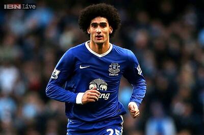 Fellaini rescues Everton in League Cup