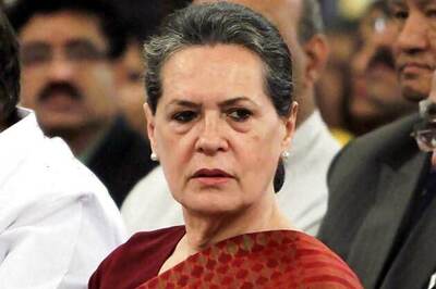 Keep it simple, Sonia gives fashion tips to students