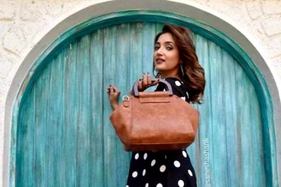 Aai Kuthe Kay Karle Fame Rupali Bhonsale Takes Part in 'What’s in My Bag'