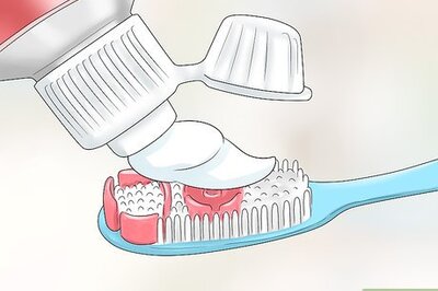 How to Use a Silicone Toothbrush