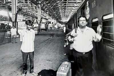 When Satish Kaushik Shared His First Photo After Arriving in Mumbai, Talked About His Journey