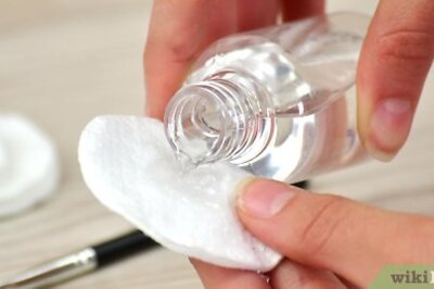 How to Clean Gel Nail Polish Brushes