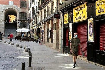 No fiesta in Spain as public drinking banned, clubs closed due to coronavirus surge