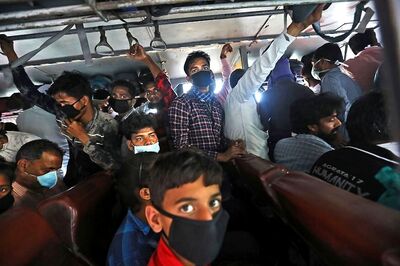 Delhi Deploys 570 Buses to Drop Migrants to Border Amid COVID-19 Lockdown