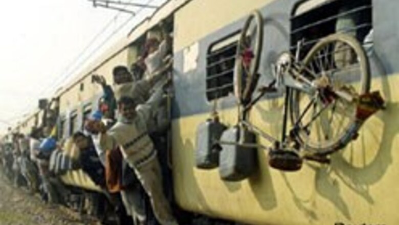 Govt seen cutting rail fares as prices, polls weigh