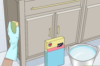 How to Paint Bathroom Cabinets