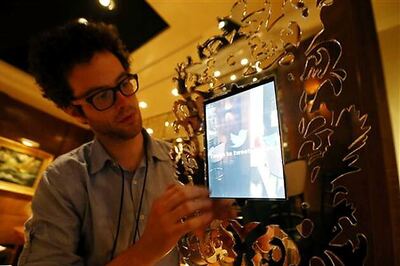 Oscars 2013: Stars to tweet their backstage pictures