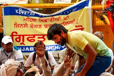 Delhi Court Summons Bajrang Punia in Criminal Defamation Complaint