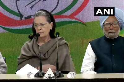 Congress Urges President to Protect Raj Dharma, Says Centre, Delhi Govt ‘Mute Spectators’ to Violence