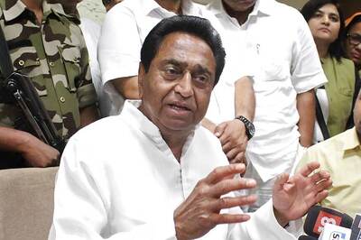 'Malnourished, Wearing a Green and Saffron Vest': Kamal Nath Issues Missing Notice for 'Vikas'