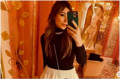 Who is Bollywood Singer Kanika Kapoor Tested Positive for Coronavirus