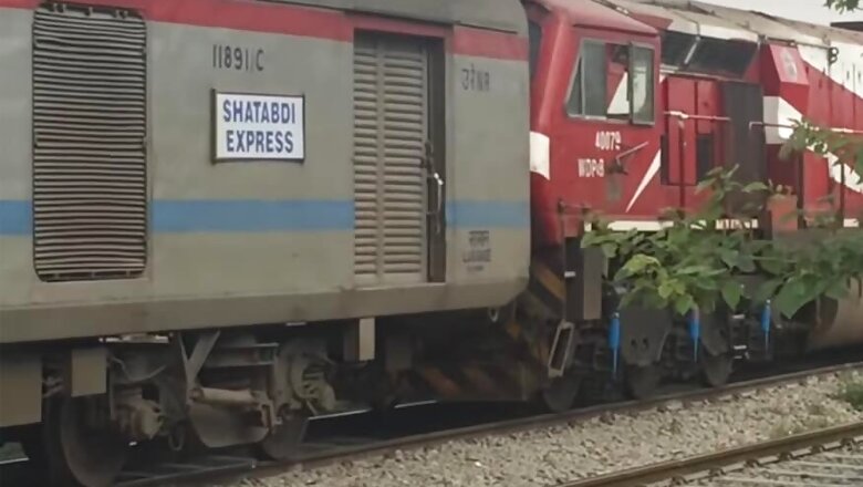 40 Passengers of Puri-Howrah Shatabdi Fall Ill After Breakfast, 14 Hospitalised