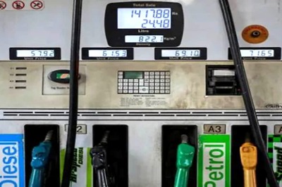 Petrol Price Above Rs 100 in Hyderabad, Kolkata Today; Check Fuel Rates in Your City