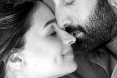 Alia Bhatt Keeps Ranbir Kapoor Close as They Pose for Romantic Pic, Brahmastra Actress Calls Him 'Home'