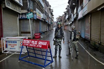 Kashmir Economy Suffered Losses of Rs 15000 Crore, Thousands Lost Their Jobs Since Clampdown: Trade Body