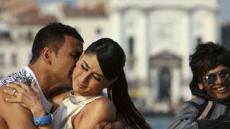 Kareena to sport Barbie doll look in Kambakkht Ishq