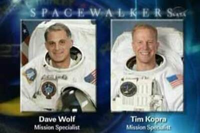 US astronauts install porch on ISS