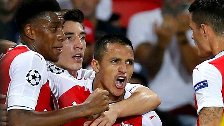 Alexis Sanchez Rescues Arsenal After PSG Score in 44 Seconds
