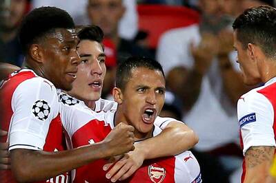 Alexis Sanchez Rescues Arsenal After PSG Score in 44 Seconds