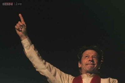Pakistan: Imran's look-alike big draw at 'Azadi March'