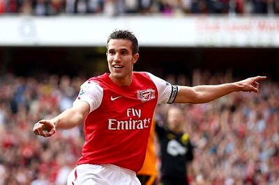 Van Persie told he won't be sold