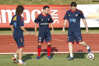 Klinsmann tips Spain to win World Cup title