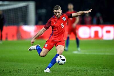 England midfielder Henderson doubtful for Euro 2016 after a knee injury