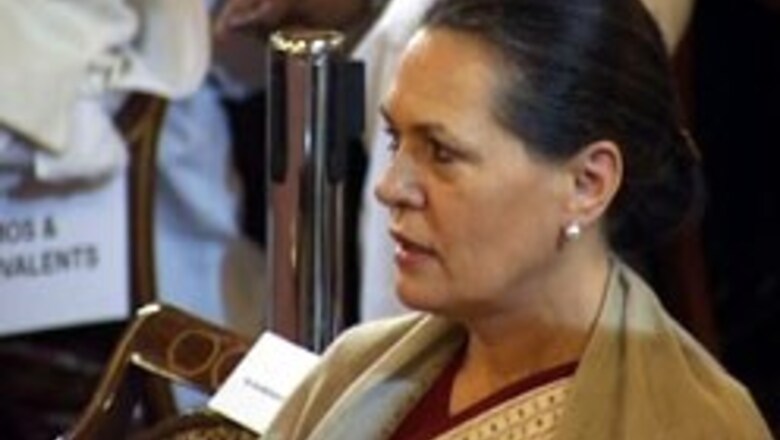 Sonia invited for Ash-Abhi wedding