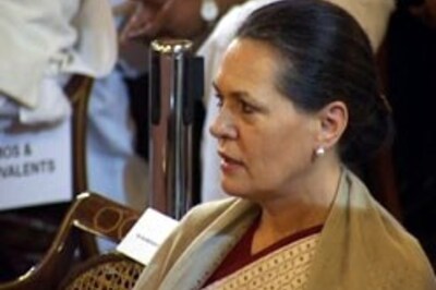 Sonia invited for Ash-Abhi wedding