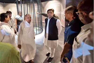 Mulayam Gears up for Lohia Trust Meeting, Will Akhilesh, Ramgopal Get the Axe?
