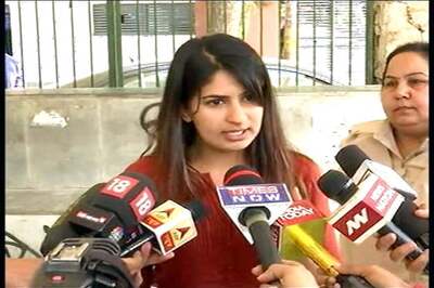 DCW Asks Facebook to Deactivate Accounts Threatening Gurmehar Kaur