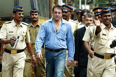 Shiv Sena opposes move to pardon Sanjay Dutt