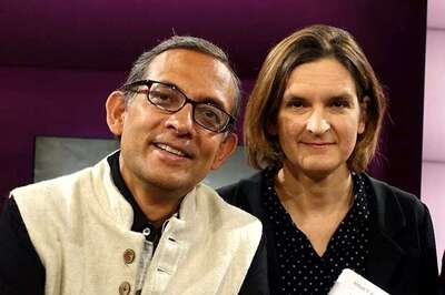 ‘Spread Awareness, Build Healthcare Infra’: Abhijit Banerjee-Esther Duflo’s Guide to Battle Coronavirus