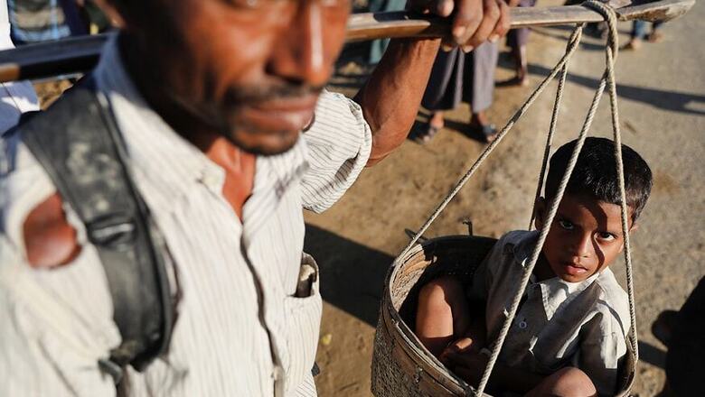 Desperate for News, Rohingya Refugees Tune in to 'WhatsApp Radio'