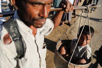 Desperate for News, Rohingya Refugees Tune in to 'WhatsApp Radio'